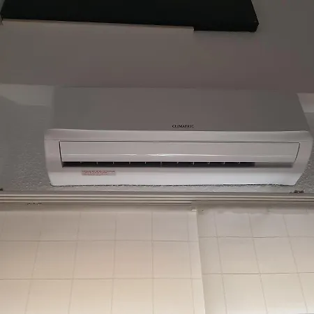Penthouse Lumineux Avec Piscine شقة توريمولينوس